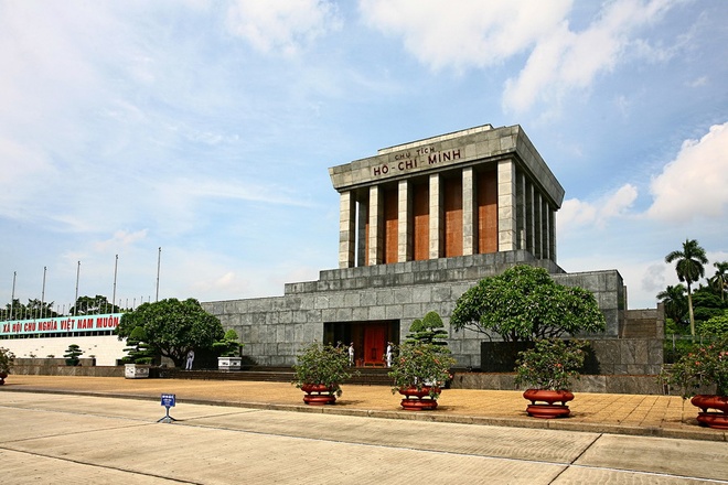 Constructions around Ba Dinh Square